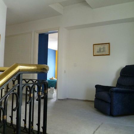 Double Room With Ensuite Bathroom At Datacom Building Никозия Екстериор снимка