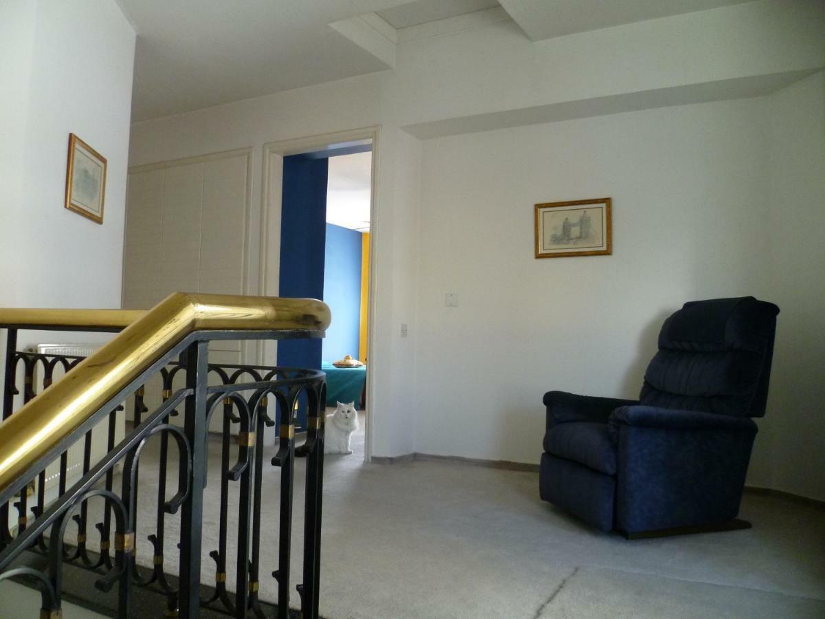 Double Room With Ensuite Bathroom At Datacom Building Никозия Екстериор снимка