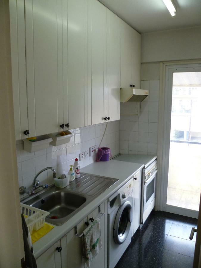 Double Room With Ensuite Bathroom At Datacom Building Никозия Екстериор снимка